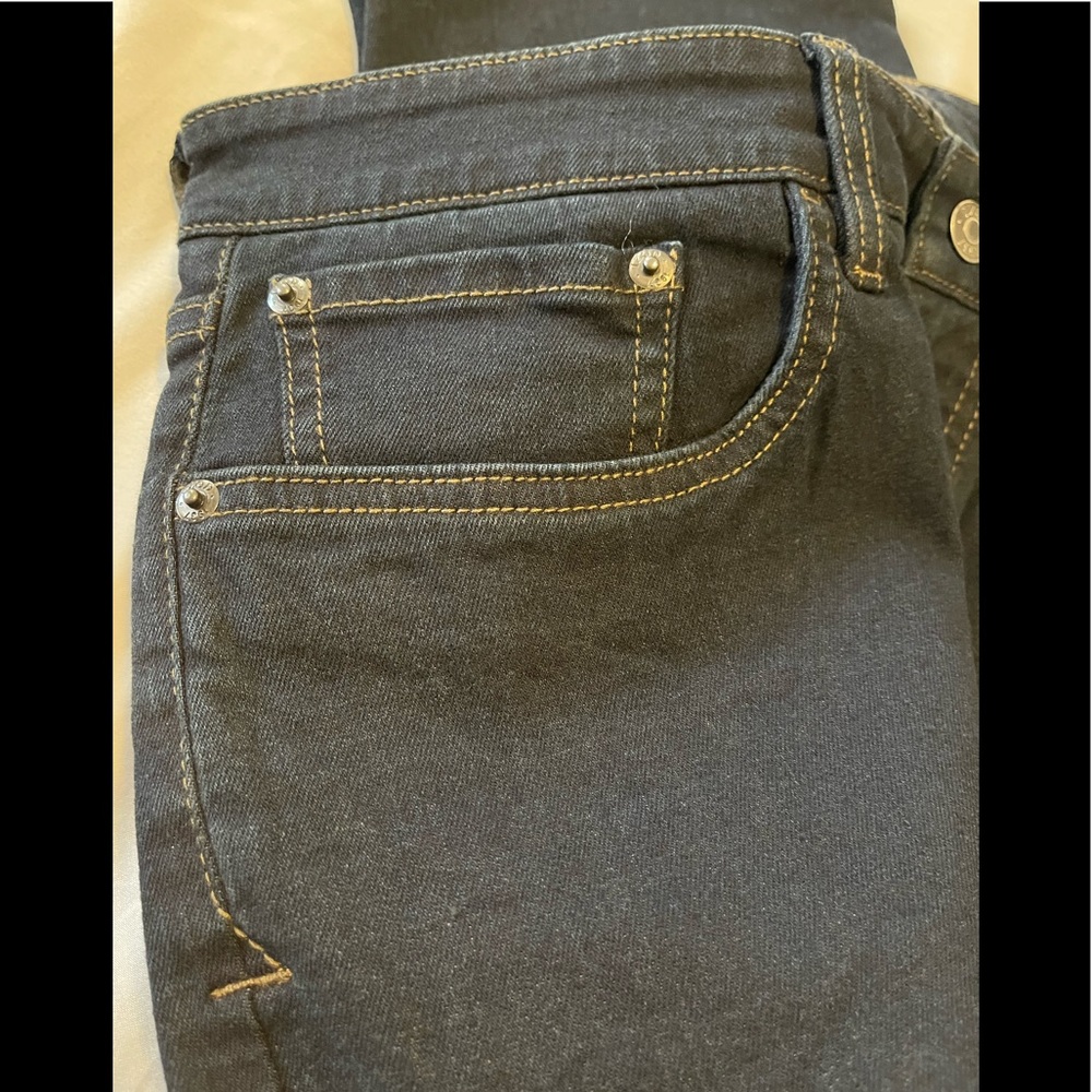 IZOD Stretch Denim jeans-Straight Fit NWT - Picture 4 of 8